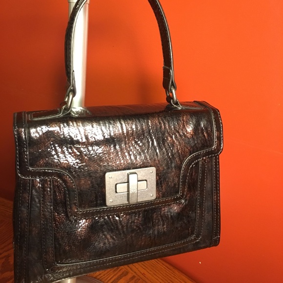 Simply Vera Vera Wang Top Handle Satchel Handbag - Picture 4 of 14